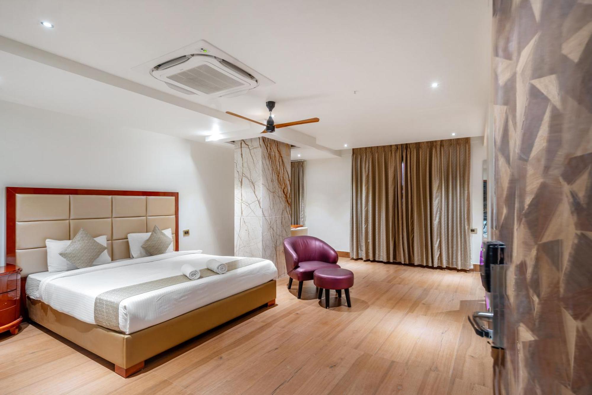 Hotel Chutneys Hyderabad Exterior photo