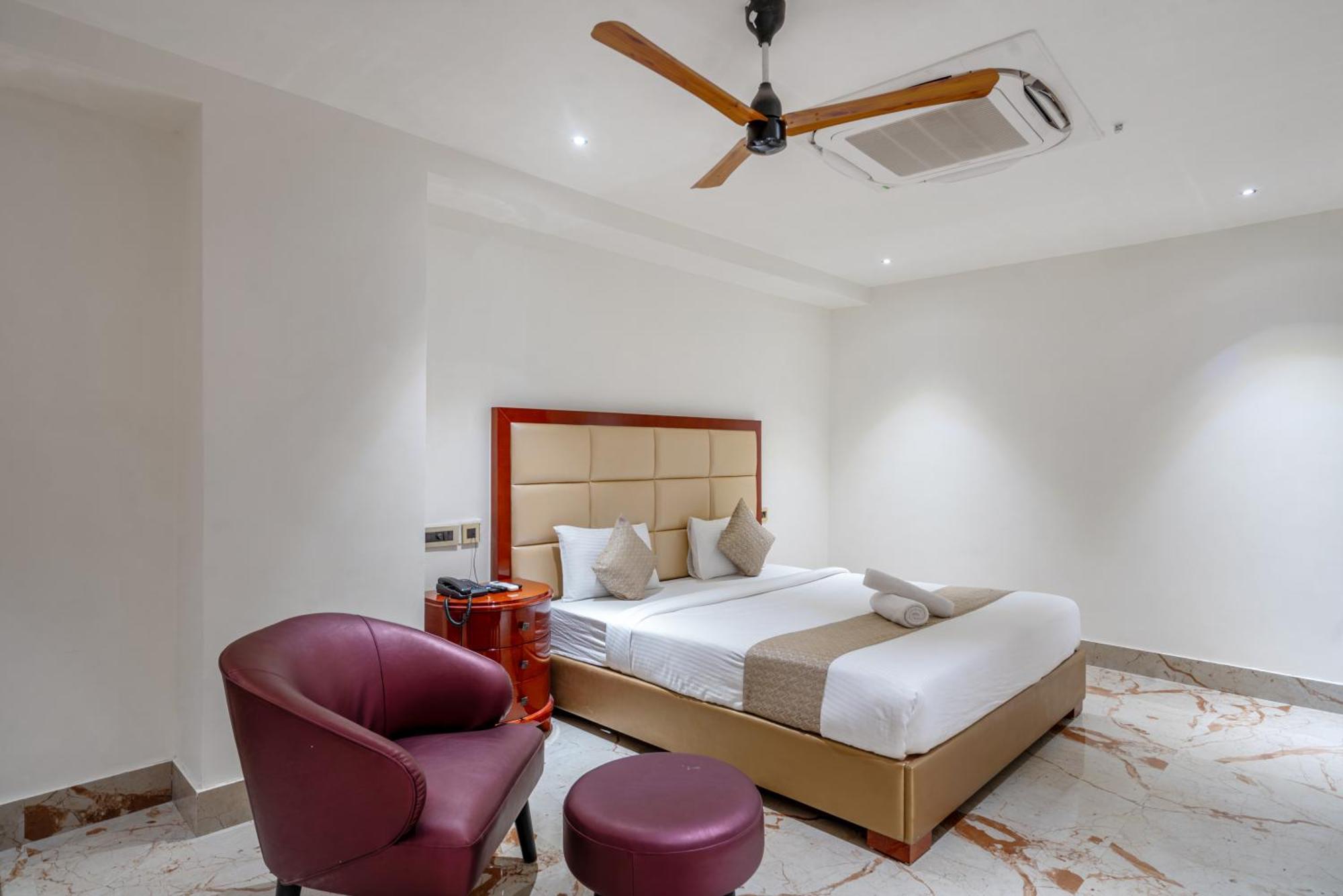 Hotel Chutneys Hyderabad Exterior photo